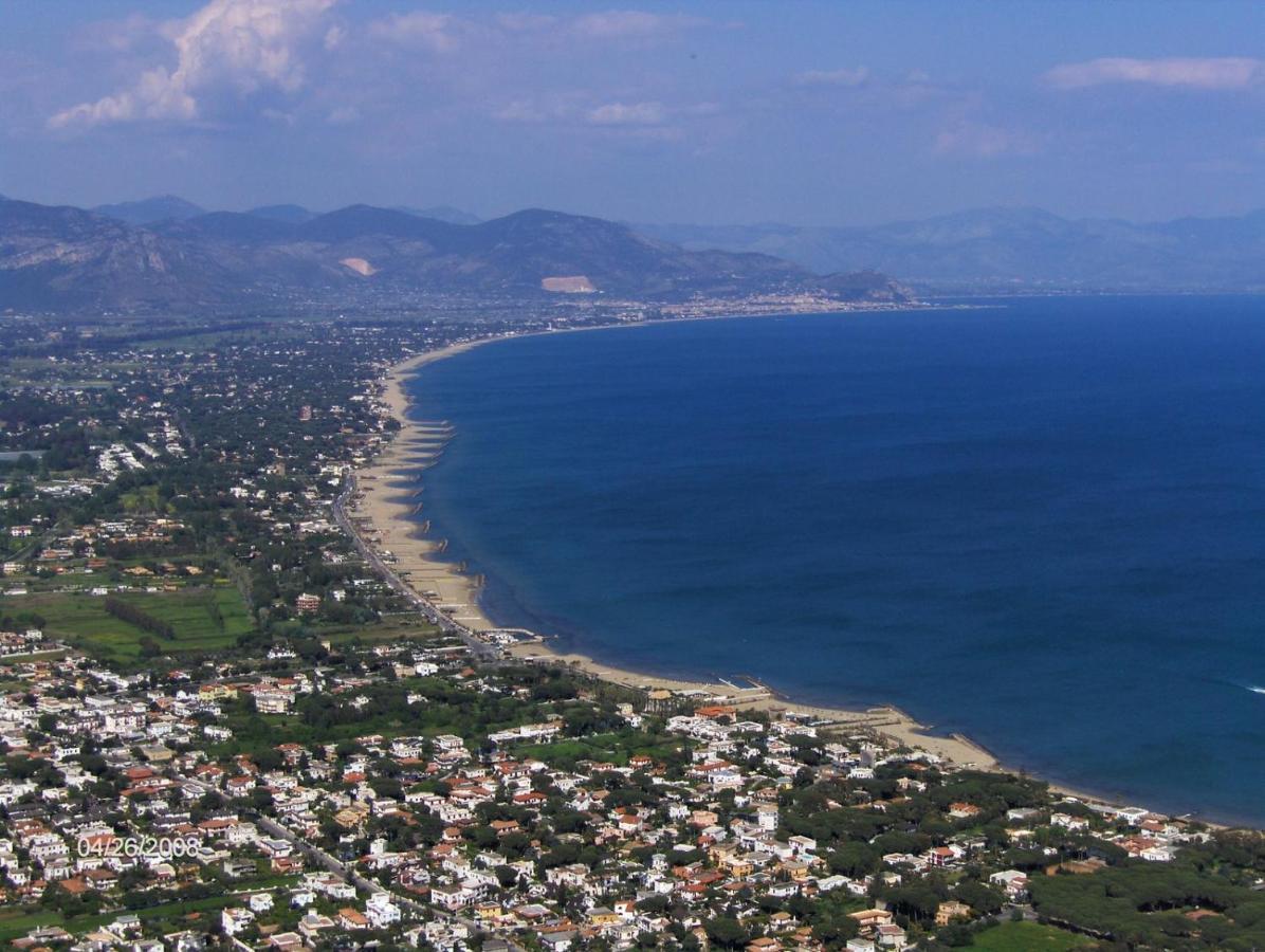 Regina Sul Mare Villa Terracina Eksteriør billede